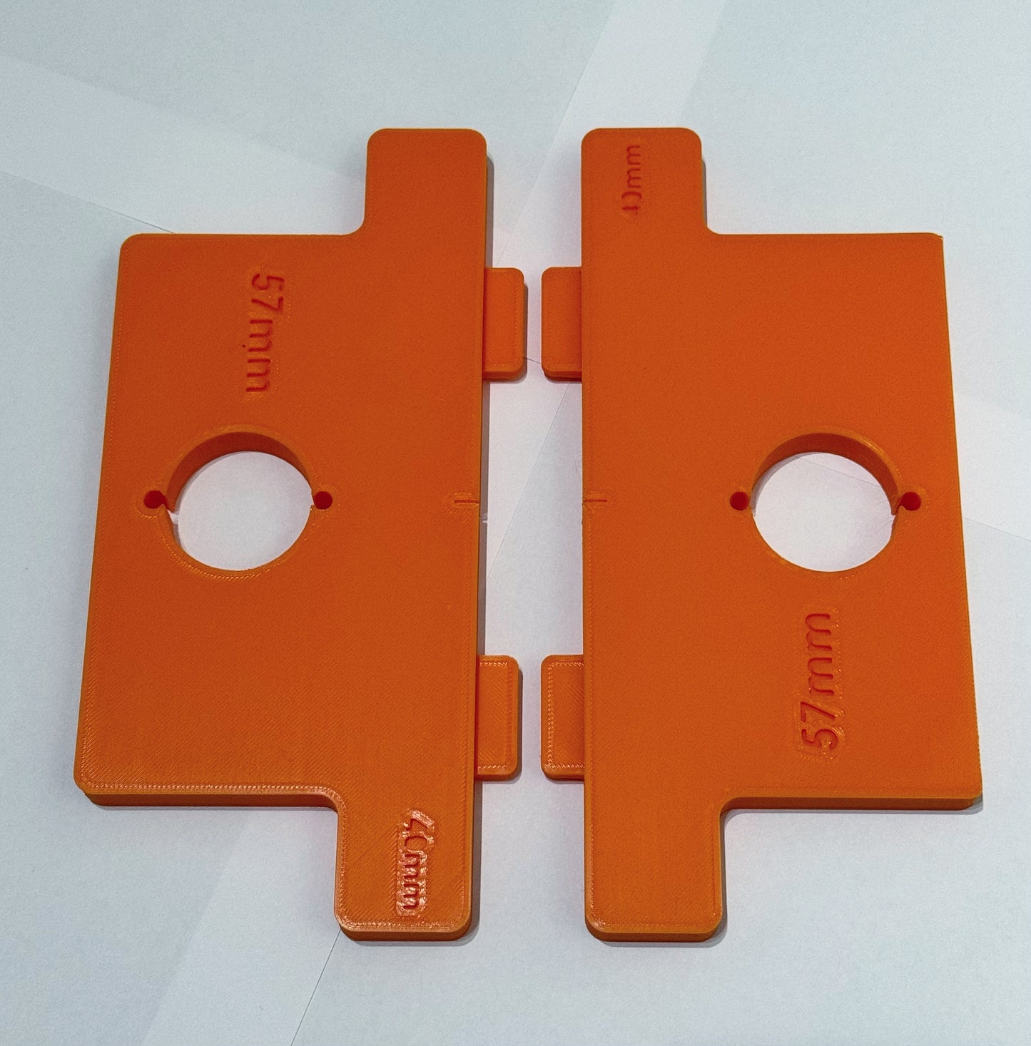 Pro jigs 57mm spindle centre side panels suitable with all face plates which fits 35 40 and 44mm door thickness and with trough bolts guid